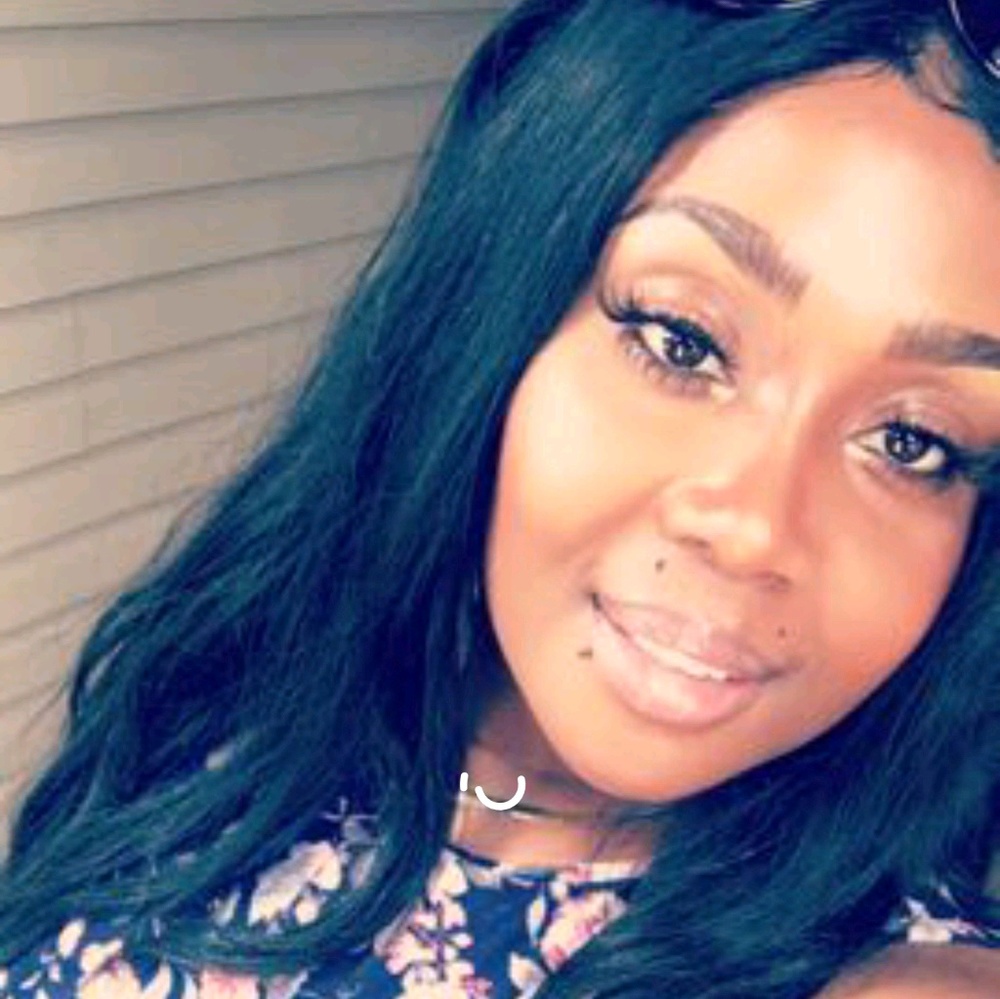 Meet your Posher, Tiffany